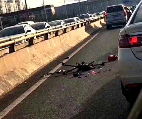 国产车桥上坠落视频大全