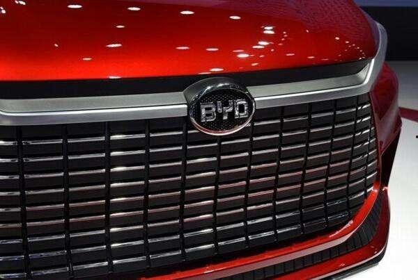 国产比亚迪造车视频播放,国产汽车制造新篇章