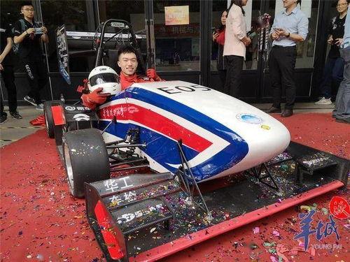 国产电车酷炫视频,科技与时尚的完美融合